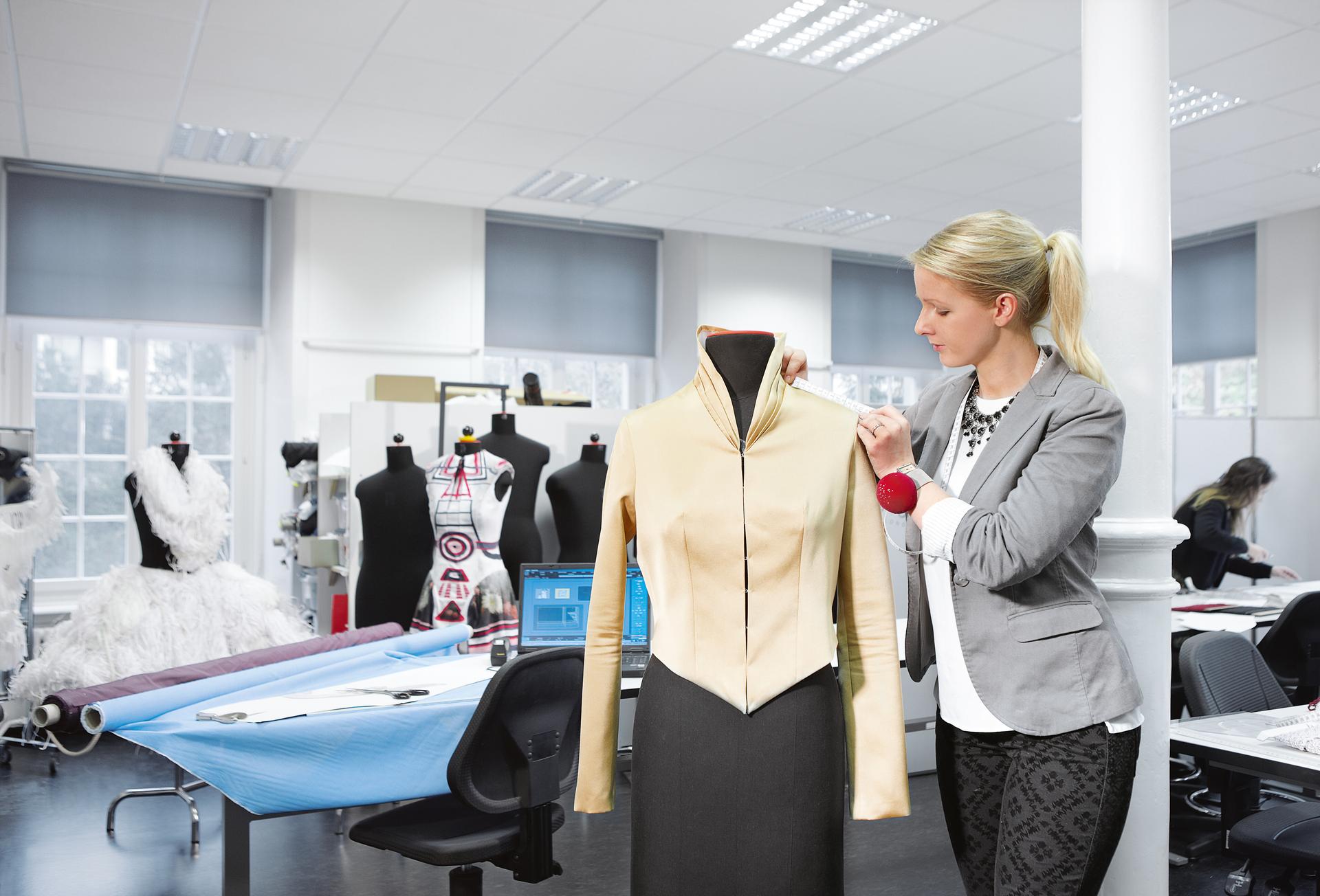 Fashion Meets Technology: Zünd Presents Innovative Cutting Solutions at SAMAB
